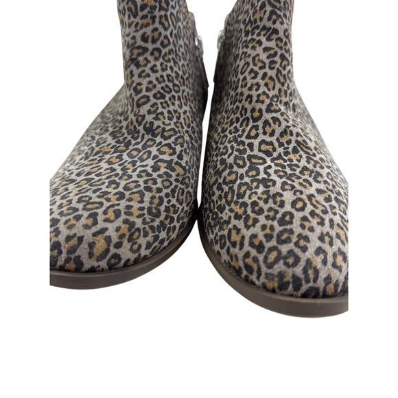 Crown & Ivy Kendall  Animal Leopard Print Leather Classic Chic Booties Women's 8 - Picture 3 of 9